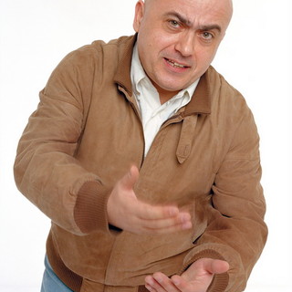 Imperia: mercoledì al Cavour uno spettacolo per beneficenza con Paolo Cevoli