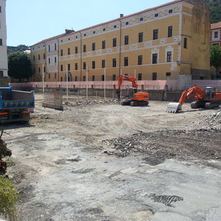 Regione Liguria: presentato oggi il nuovo parcheggio pubblico di Taggia, i lavori termineranno nel 2015 Regione Liguria: presentato oggi il nuovo parcheggio pubblico di Taggia, i lavori termineranno nel 2015