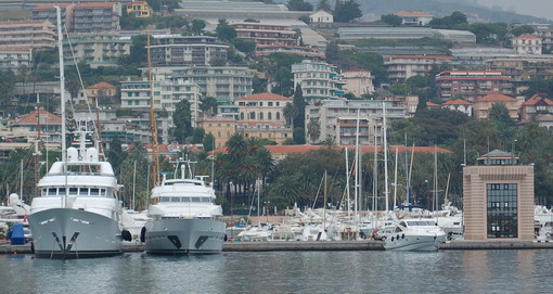 #Sanremo2015: l'etichetta musicale DTT Music sarà su uno yacht a Portosole durante il Festival #Sanremo2015: l'etichetta musicale DTT Music sarà su uno yacht a Portosole durante il Festival
