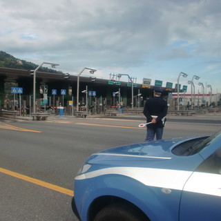 Ventimiglia: per contrasto dell’immigrazione clandestina, fine settimana di intenso lavoro per la Polizia di Frontiera Ventimiglia: per contrasto dell’immigrazione clandestina, fine settimana di intenso lavoro per la Polizia di Frontiera