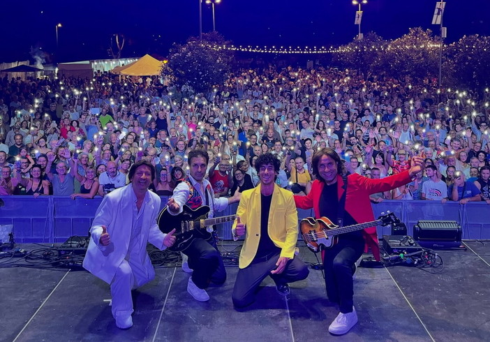 Concerto della 'Palasport Official Tribute Band dei Pooh' all'Ariston di Sanremo Concerto della 'Palasport Official Tribute Band dei Pooh' all'Ariston di Sanremo