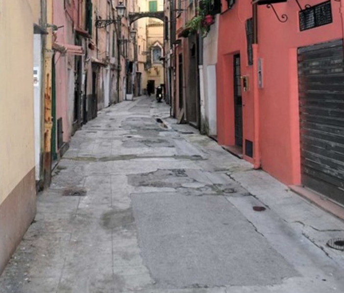 Sanremo: spaccio e urla nella Pigna, la segnalazione indignata di un nostro lettore