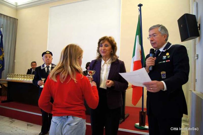 Imperia: premiazione del Concorso di disegno per i 150° dell'Unità d'Italia, i nomi e le foto