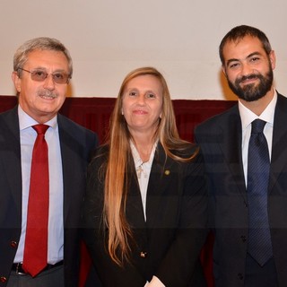 Sanremo: il Procuratore Cavallone alla presentazione del libro su Libero Grassi "Abbiamo vissuto momenti bui, non dobbiamo rischiare di tornare indietro" (Foto e Video) Sanremo: il Procuratore Cavallone alla presentazione del libro su Libero Grassi "Abbiamo vissuto momenti bui, non dobbiamo rischiare di tornare indietro" (Foto e Video)