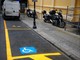 Sanremo: subito allestito il posto auto per diversamente abili in via Pallavicino dopo le richieste dei giorni scorsi (Foto)