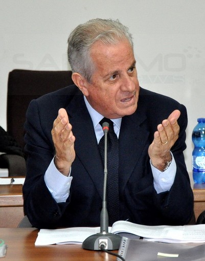 Elezioni Amministrative ad Imperia: fumata nera all'incontro di Alassio tra Scajola e Toti, per le comunali in testa Parolini Elezioni Amministrative ad Imperia: fumata nera all'incontro di Alassio tra Scajola e Toti, per le comunali in testa Parolini