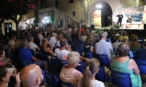 Riva Ligure: grande successo per Alberto Patrucco ospite di Sale In Zucca (Foto)