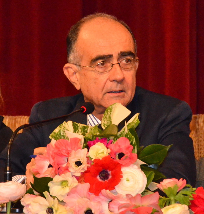 #Festival2016: il Direttore di Rai 1 Giancarlo Leone conferma: "Costerà circa 16 milioni, ne ricaveremo 4" #Festival2016: il Direttore di Rai 1 Giancarlo Leone conferma: "Costerà circa 16 milioni, ne ricaveremo 4"