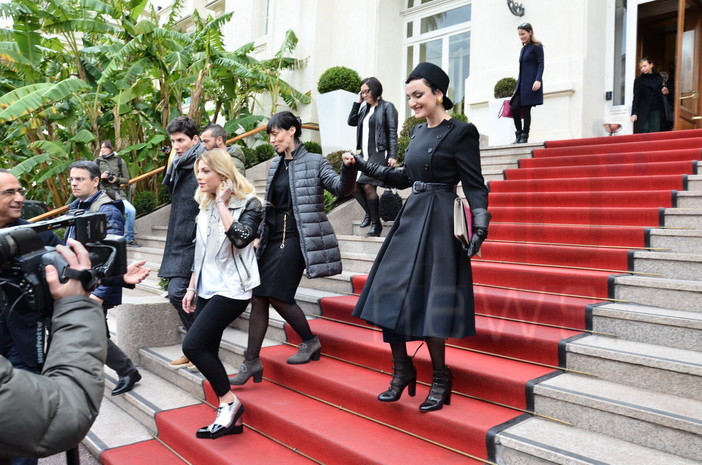 #Festival2015: Carlo Conti presenta gli spot pubblicitari "Vogliamo un Sanremo che possano cantare tutti" #Festival2015: Carlo Conti presenta gli spot pubblicitari "Vogliamo un Sanremo che possano cantare tutti"