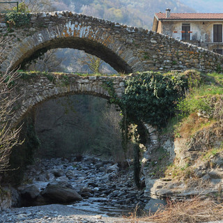 Molini di Triora: approvati dalla Giunta i lavori di ripristino del ponte verso il 'Laghetto delle Noci' Molini di Triora: approvati dalla Giunta i lavori di ripristino del ponte verso il 'Laghetto delle Noci'