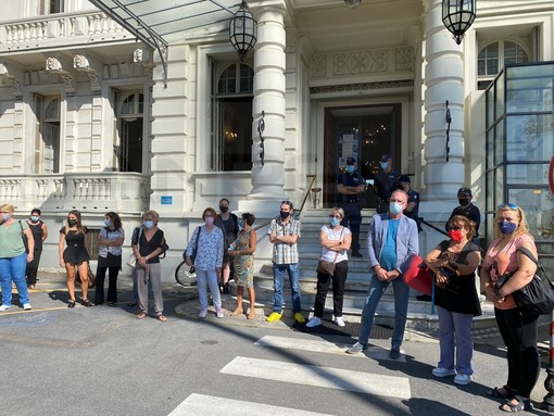 L'ultimo sit-in di protesta dei sindacati per 'Casa Serena', il 1° settembre scorso