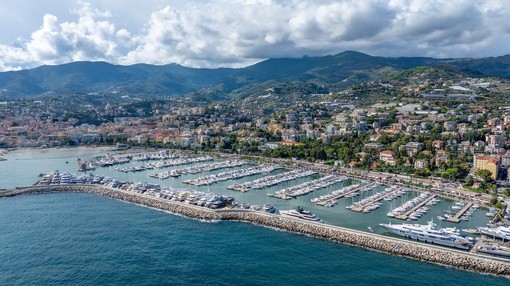 Portosole Sanremo conferma la Bandiera Blu 2026: diciottesimo riconoscimento per il porto turistico ligure