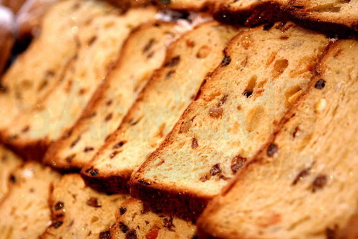 Vallecrosia: mancata consegna dei panettoni agli anziani, minoranza attacca "Con le giuste attenzioni le cose si possono fare" Vallecrosia: mancata consegna dei panettoni agli anziani, minoranza attacca "Con le giuste attenzioni le cose si possono fare"