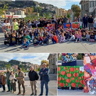 Festa della zucca, l'Amministrazione comunale di Vallecrosia premia i bambini dell’istituto Andrea Doria (Foto e video) Festa della zucca, l'Amministrazione comunale di Vallecrosia premia i bambini dell’istituto Andrea Doria (Foto e video)