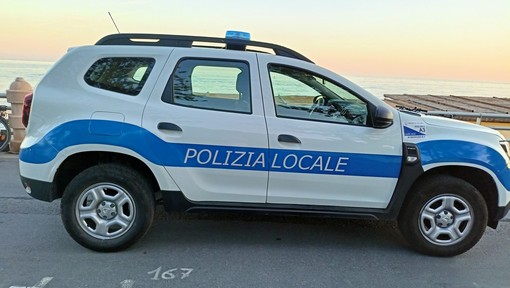 Bordighera, vicecomandante della polizia locale minacciato: bocciata la mozione della minoranza sulla tutela del personale dipendente Bordighera, vicecomandante della polizia locale minacciato: bocciata la mozione della minoranza sulla tutela del personale dipendente