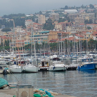 Sanremo: un bomba al porto, ma era solo una vecchia bombola