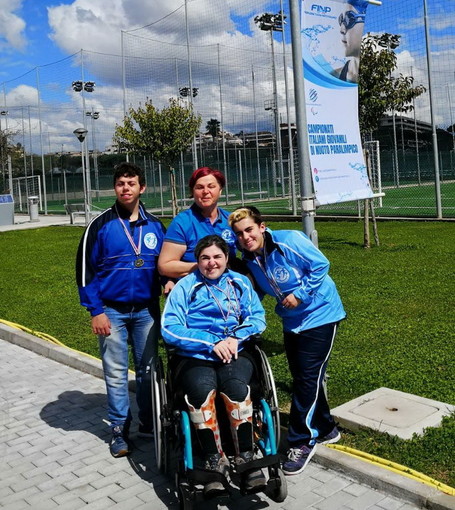 Nuoto Paralimpico: ottimo medagliere per gli atleti ponentini della Polisportiva 'Integrabili' (Foto)