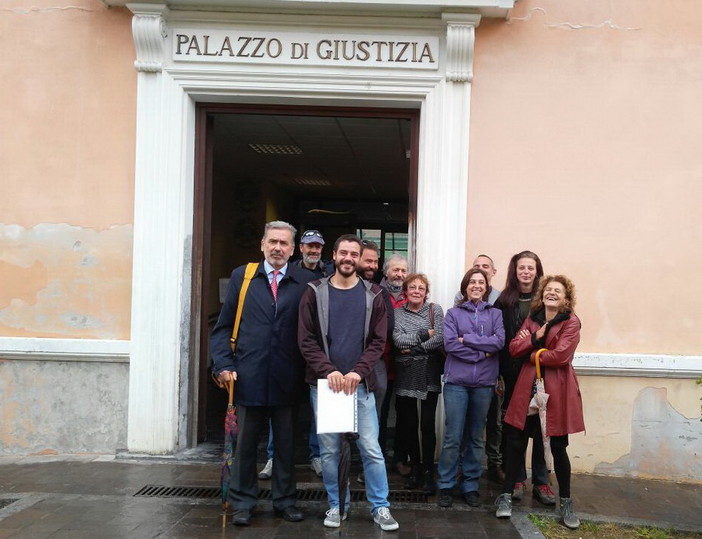 I 14 accusati oggi in tribunale I 14 accusati oggi in tribunale