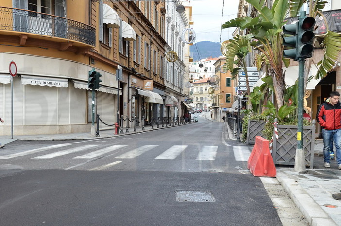 Sanremo: un nuovo semaforo in via Feraldi all'altezza di via Palazzo, la proposta del nostro lettore Sergio Binello