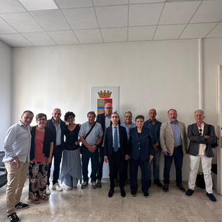 Poliziotti in pensione, il Questore Lo Iacono consegna le medaglie di commiato Poliziotti in pensione, il Questore Lo Iacono consegna le medaglie di commiato