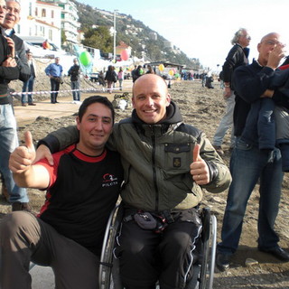 Ospedaletti: splendida manifestazione di parapendio, domenica scorsa per i disabili