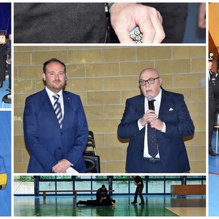 Ventimiglia: ecco come funziona il 'Taser', oggi la dimostrazione. Di Muro "Confermiamo la tolleranza zero" (Foto e Video) Ventimiglia: ecco come funziona il 'Taser', oggi la dimostrazione. Di Muro "Confermiamo la tolleranza zero" (Foto e Video)