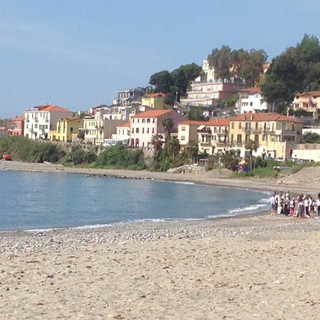 Sanremo: revocato il divieto di balneazione sulle spiagge di Bussana