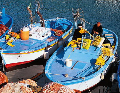 Sanremo: una sede dagli ex magazzini ferroviari per le associazioni di pescatori “Il Timone” e “U Luvassu”