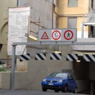 Sanremo: una sola uscita dal Palafiori, proteste degli automobilisti ma sono i lavori di ammodernamento Sanremo: una sola uscita dal Palafiori, proteste degli automobilisti ma sono i lavori di ammodernamento