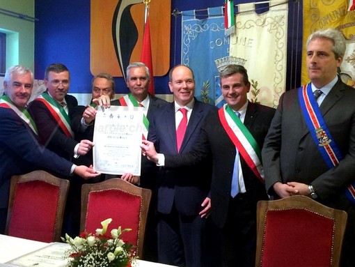 Il Principe Alberto di Monaco a Valdieri per appoggiare il grande sogno del primo parco europeo Il Principe Alberto di Monaco a Valdieri per appoggiare il grande sogno del primo parco europeo