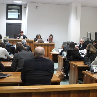 Reggio Calabria: Berlusconi deporrà il 5 febbraio al processo in cui è imputato l'ex Ministro Claudio Scajola (Foto)