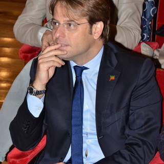 Marco Scajola: “Mentre Burlando e la Paita passeggiano per la provincia, il nostro territorio viene invaso dagli extracomunitari” Marco Scajola: “Mentre Burlando e la Paita passeggiano per la provincia, il nostro territorio viene invaso dagli extracomunitari”
