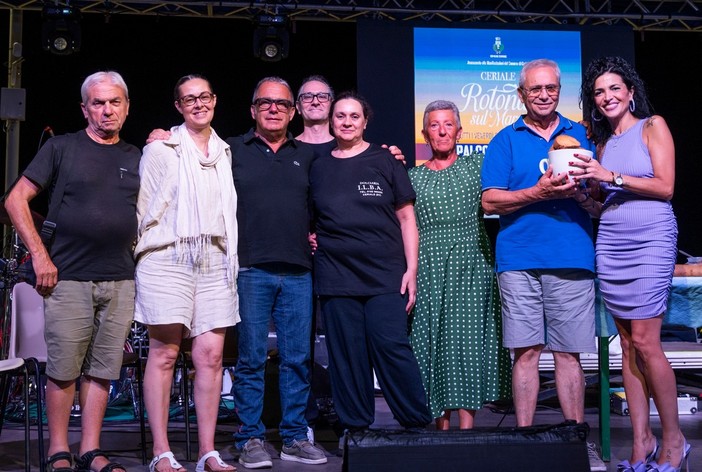 Il Palco Gourmet di Ceriale omaggia Gino Pesce, il “maestro” di generazioni di pasticceri Il Palco Gourmet di Ceriale omaggia Gino Pesce, il “maestro” di generazioni di pasticceri