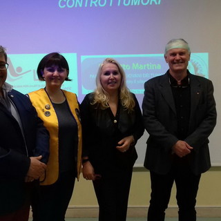 Bordighera: questa mattina all'Istituto 'Montale' l'incontro del Lions 'Otto Luoghi' per il 'Progetto Martina' Bordighera: questa mattina all'Istituto 'Montale' l'incontro del Lions 'Otto Luoghi' per il 'Progetto Martina'