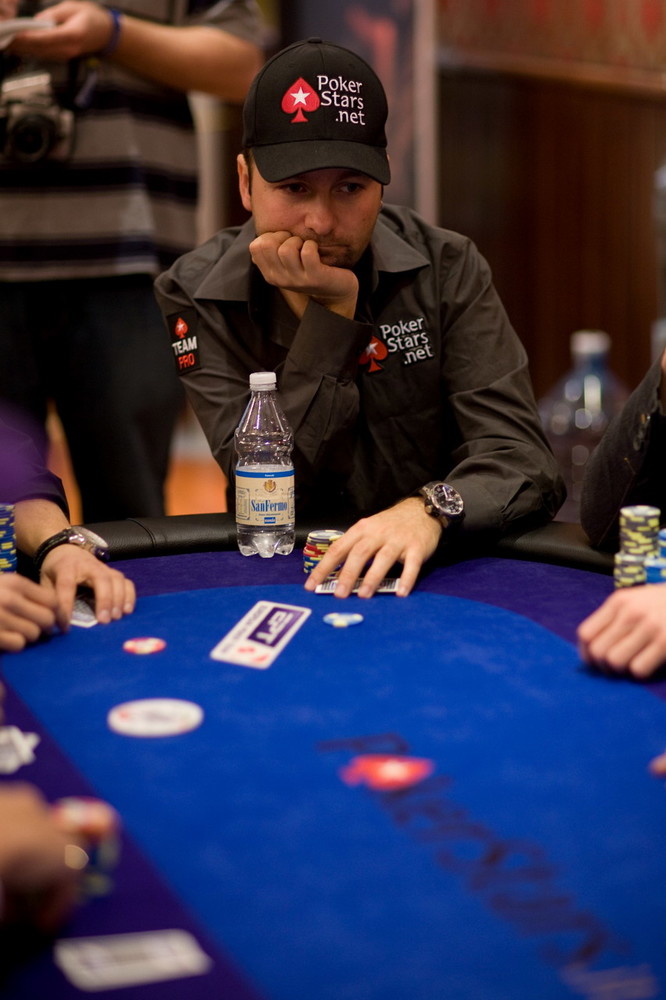 Sanremo: la 'Poker Room' dal 1° giugno al Casinò, tornei ogni giorno e grandi novità Sanremo: la 'Poker Room' dal 1° giugno al Casinò, tornei ogni giorno e grandi novità