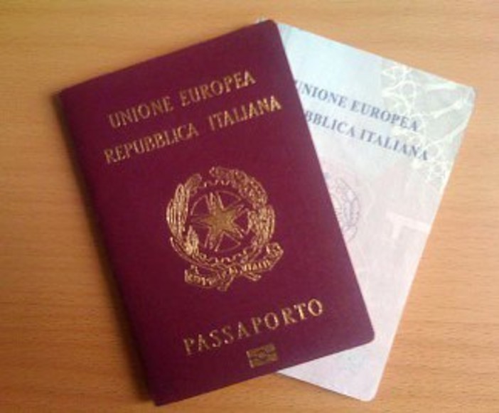 Passaporti, la Questura di Imperia raddoppia le postazioni per l'utenza: attivata l'agenda prioritaria
