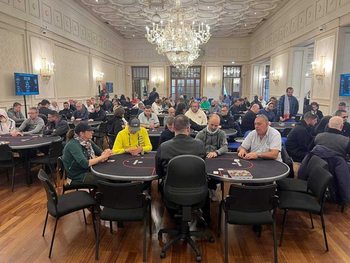 Sanremo, scala reale da sogno: vinto un super jackpot da 80.000 mila euro al tavolo dell’Hold’em poker del Casinò