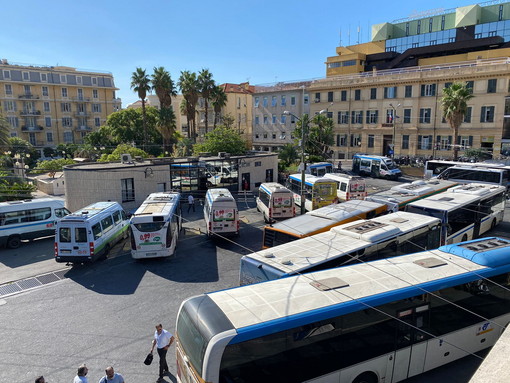 Dopo la sentenza del Tribunale entro il 20 dicembre arrivano nuove tranche di stipendi alla Riviera Trasporti