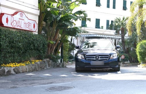 Le immagini di Sanremo e delle vetture Mercedes nel magazine dell'azienda tedesca in tutto il Mondo Le immagini di Sanremo e delle vetture Mercedes nel magazine dell'azienda tedesca in tutto il Mondo