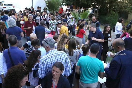 Ventimiglia: 80 alunni del Comprensivo 'Biancheri' premiati con i certificati 'Trinity College' (Foto)