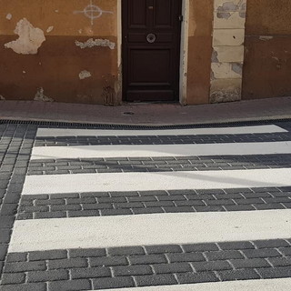 Vallecrosia: nuovo attacco del Consigliere Perri "In via San Vincenzo un passaggio pedonale rialzato... concavo" (Foto)