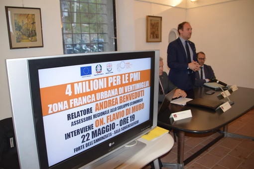 Ventimiglia: presentato alla città ed ai commercianti il bando da 4 milioni per la Zona Franca Urbana (Foto e Video)
