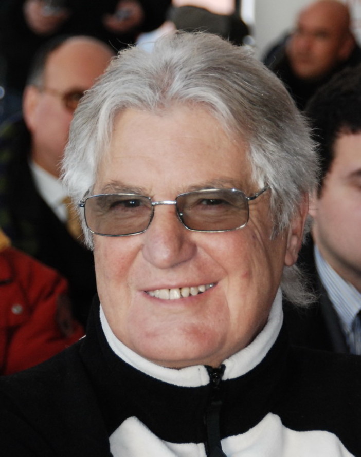 Ospedaletti: l'Amministrazione comunale ha proposto l'intitolazione dell'Auditorium a Flavio Parrini Ospedaletti: l'Amministrazione comunale ha proposto l'intitolazione dell'Auditorium a Flavio Parrini