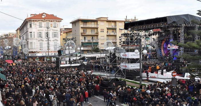 Il palco di piazza Colombo, simbolo del 70° Festival di Sanremo