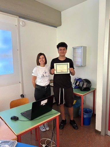 Ventimiglia, lo studente dell'Aprosio Julian D’Arienzo realizza una delle migliori recensioni del Premio Asimov