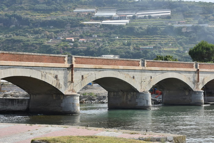 'Arma... risorgi': da un gruppo social locale una lettera per la rinascita del centro rivierasco con il futuro nuovo ponte 'Arma... risorgi': da un gruppo social locale una lettera per la rinascita del centro rivierasco con il futuro nuovo ponte
