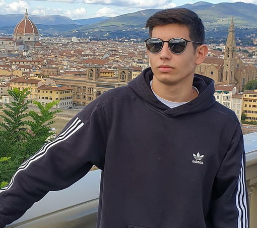 Musica: il cerianasco Paolo Martini ha superato le 5.000 visualizzazioni con il video 'Emozioni potenti' Musica: il cerianasco Paolo Martini ha superato le 5.000 visualizzazioni con il video 'Emozioni potenti'