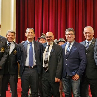 Sanremo: consegnato ieri dal centro studi 'Grandi rischi' il premio 'Cestimari' al Generale Figliuolo Sanremo: consegnato ieri dal centro studi 'Grandi rischi' il premio 'Cestimari' al Generale Figliuolo