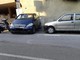 Sanremo: parcheggio selvaggio e gravi problemi per i pedoni in strada Solaro, la denuncia di un lettore (Foto)