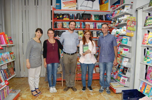 Ventimiglia: grande successo ieri a Torri Superiore per la presentazione de libro di Davide Ciccarese Ventimiglia: grande successo ieri a Torri Superiore per la presentazione de libro di Davide Ciccarese